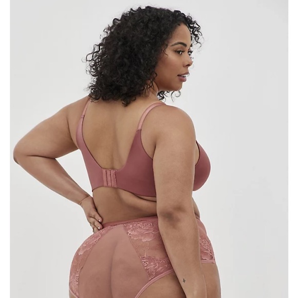 NWT! TORRID Everyday Wire-Free Lightly Lines Shine 360 Back Smoothing Bra 40DDD - Picture 2 of 6